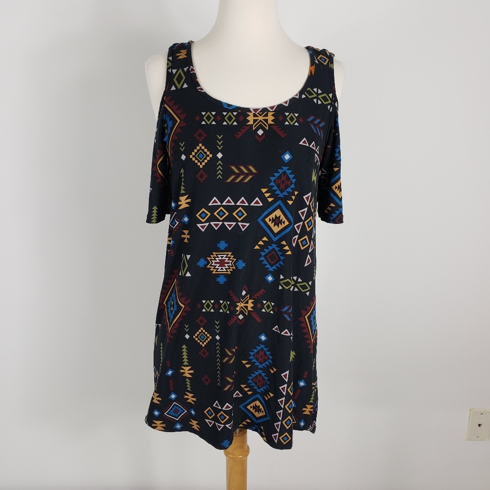 5/$12 Eye Candy Open Shoulder Tunic